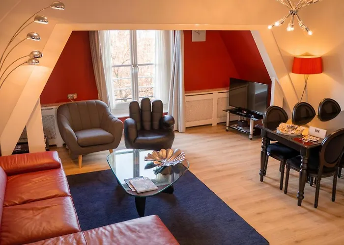 Dutch Masters Short Διαμέρισμα *