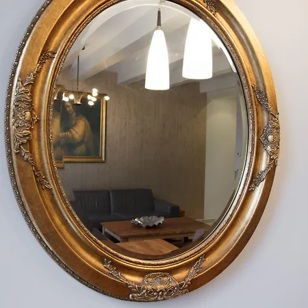 Apartman Dutch Masters Short *