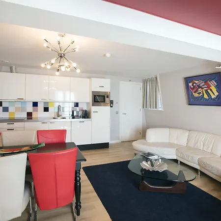 Apartman Dutch Masters Short *