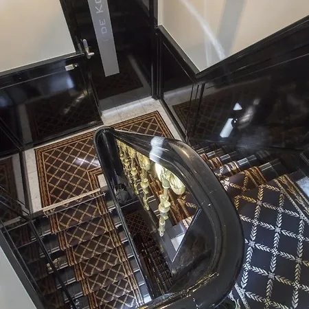 Dutch Masters Short Apartment Amsterdam
