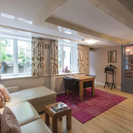 Dutch Masters Short Lägenhet