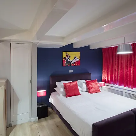 Apartament Dutch Masters Short *