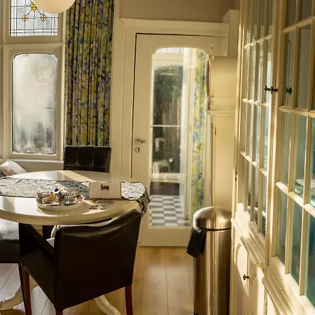 Apartament Dutch Masters Short *