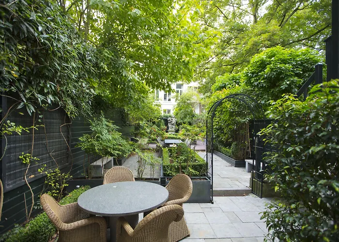 ダッチ マスターズ アパート アムステルダム