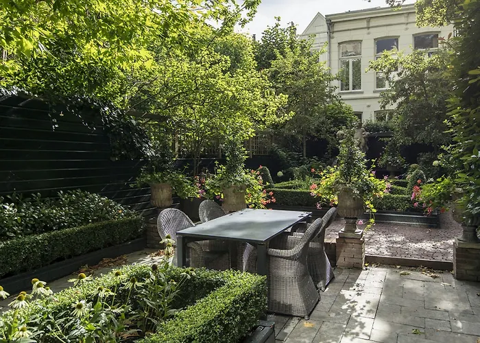 ダッチ マスターズ アパート *