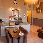 アパート ダッチ マスターズ *