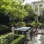 ダッチ マスターズ アパート *