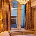 ダッチ マスターズ アパート *