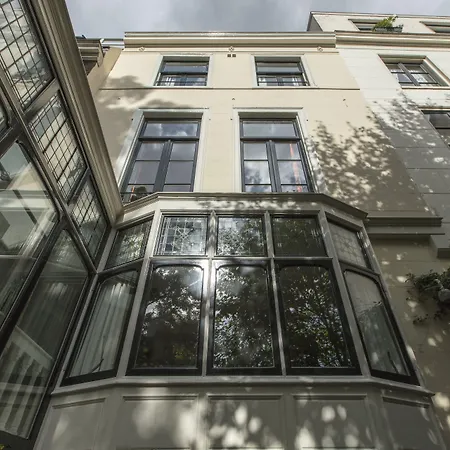 شقة داتش ماسترز شورت ستاي